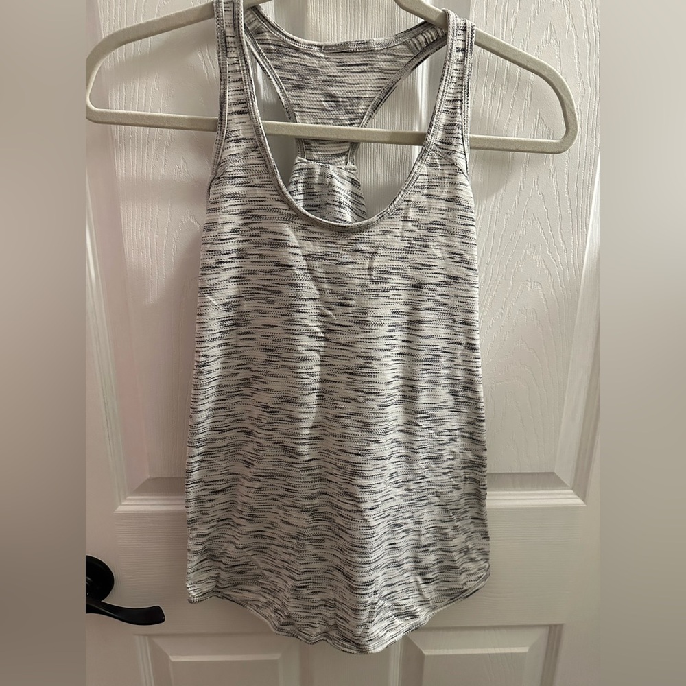 Lululemon tank top